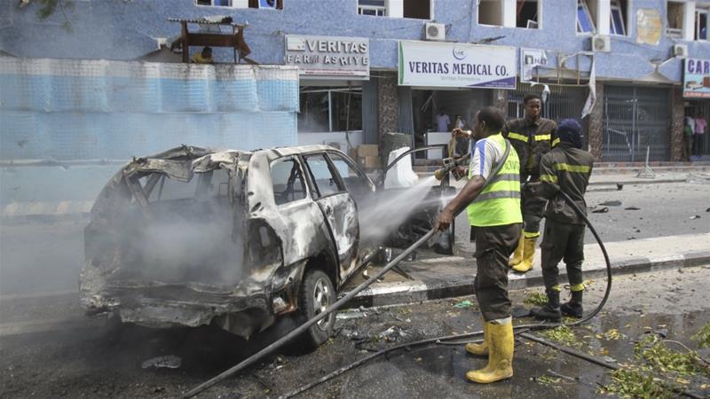 Ugu yaraan 10 qof oo ku dhimatay qarax gaari oo ka dhacay Muqdisho. [Xigashada Sawirka: EPA]