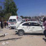 Car bomb in Mogadishu hits district compound