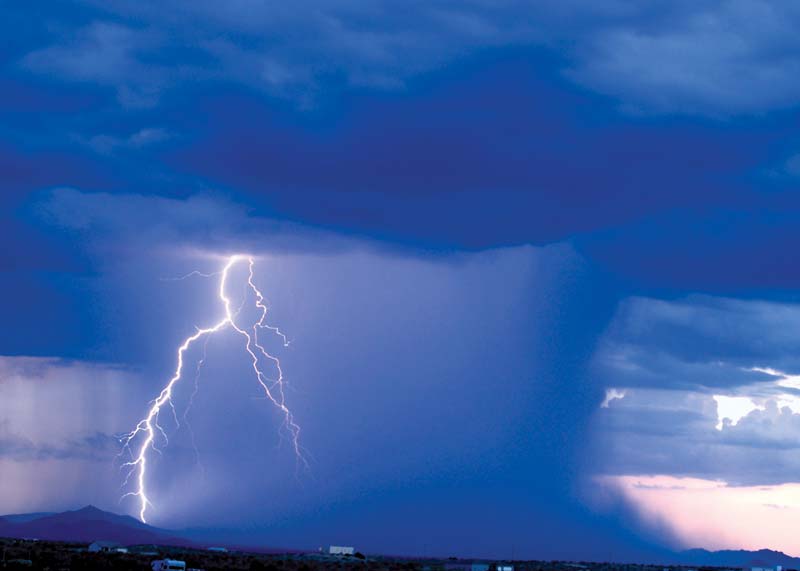 Rain-lightning-thunderstorm-Arizona
